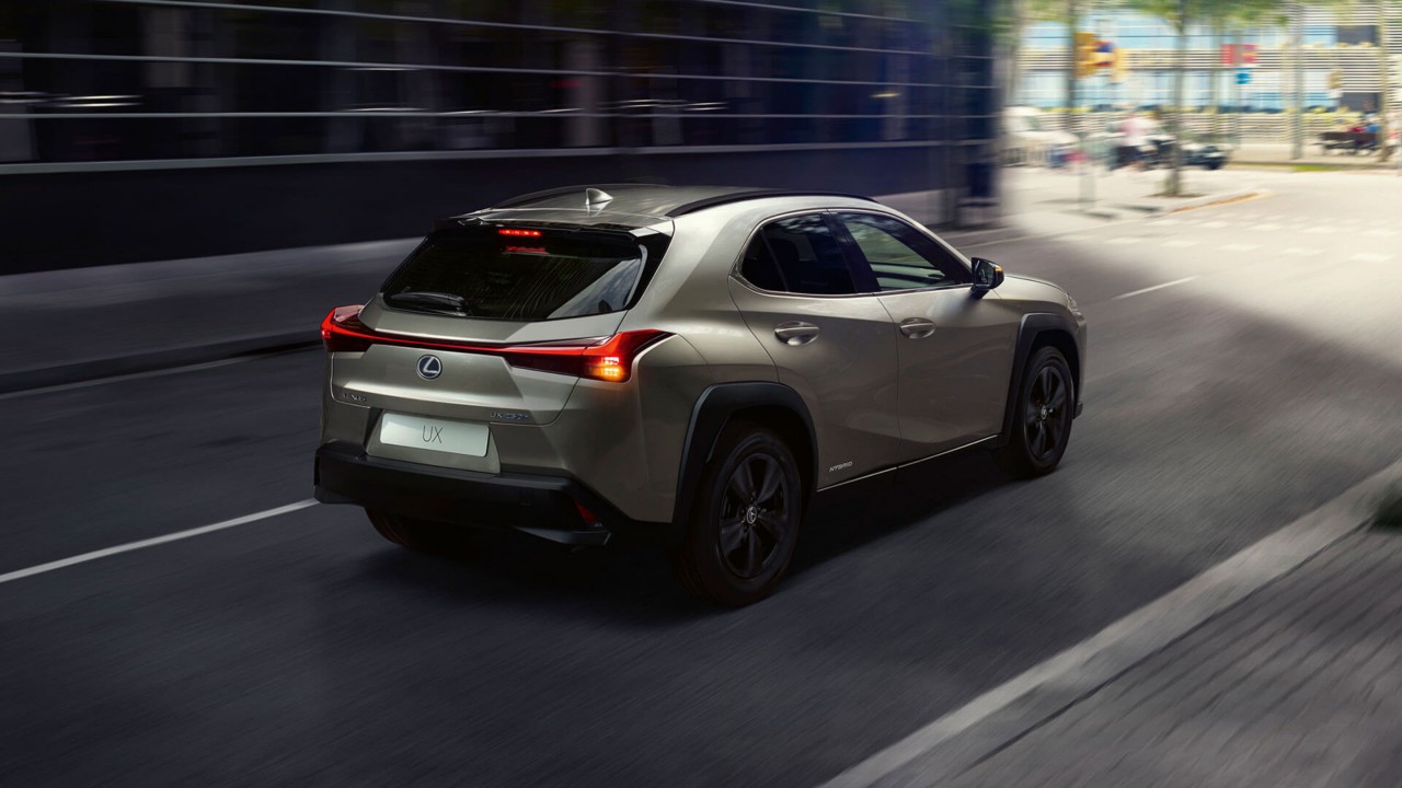 2021-lexus-ux-special-edition-gallery-03