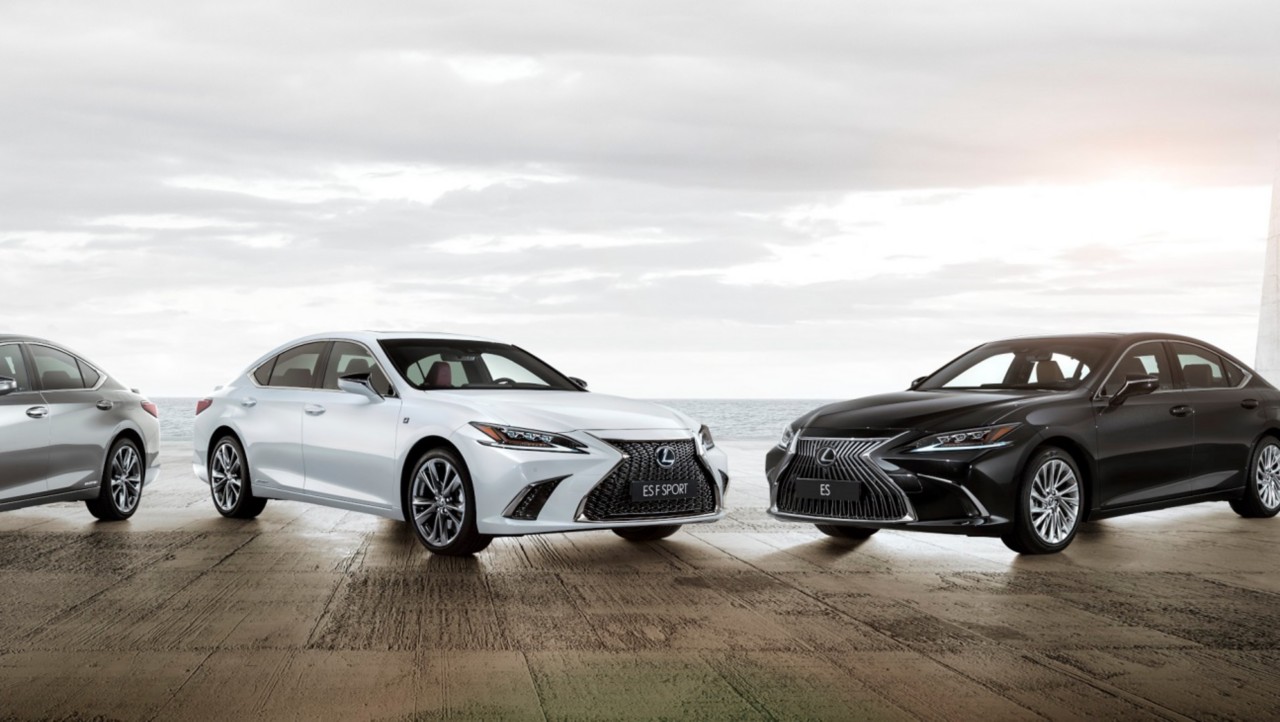 Lexus ES 300h Body Content Item 1 Image