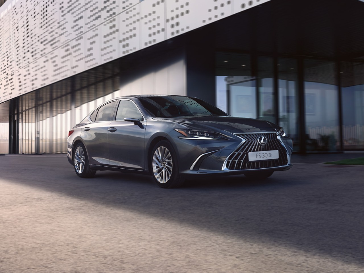 A Lexus ES parked outside a building 