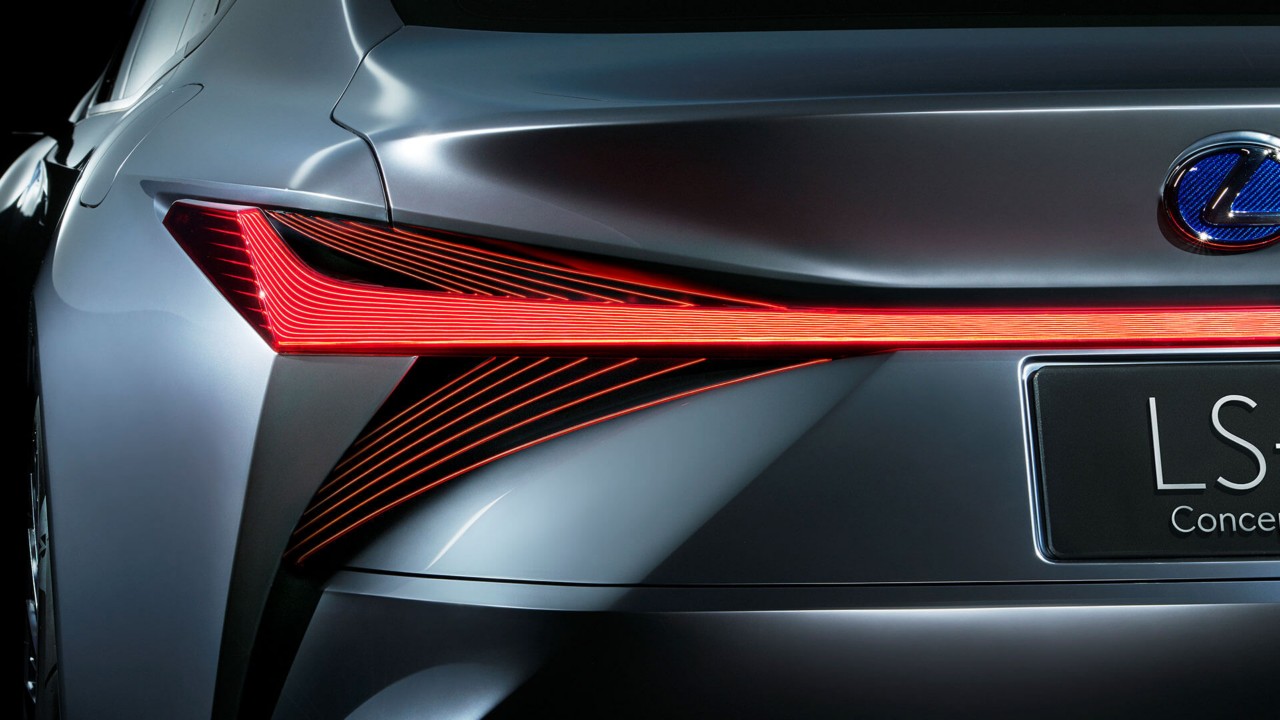 LEXUS DÉVOILE LE CONCEPT LS+