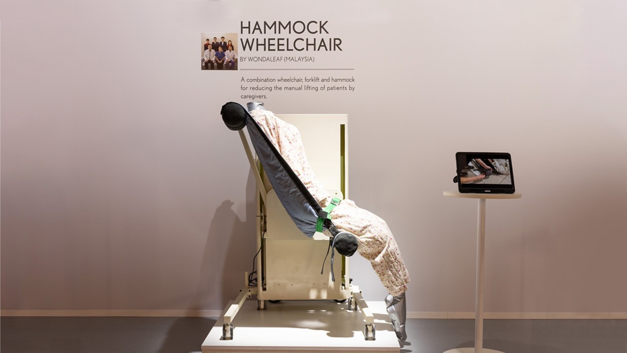 Hammock wheelchair